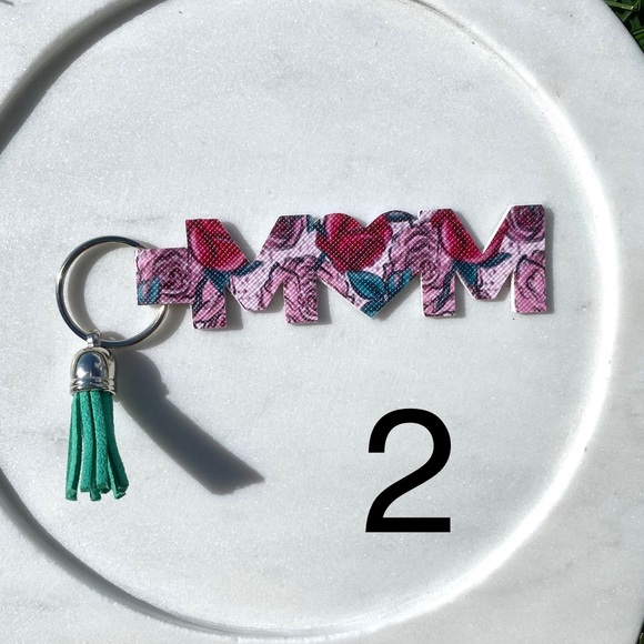 Ariel’s Crafty Grotto Accessories - Handmade floral print “MOM” keychain